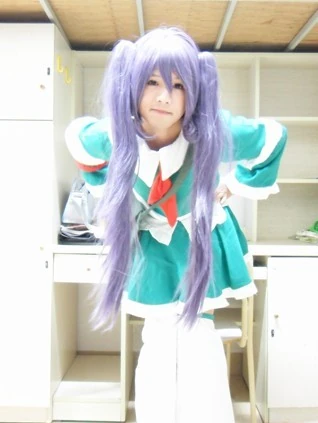 卖废柴的小女孩-20130814-1.jpg